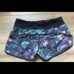 Lululemon speed short size 6